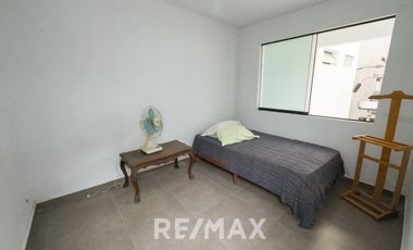 Casa Moderna con Piscina y Gran Terreno en Venta – Cieneguilla. Ubicación Inmejorable!!!