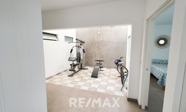 Casa Moderna con Piscina y Gran Terreno en Venta – Cieneguilla. Ubicación Inmejorable!!!