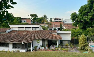 Venta casa en ciudad Jardin cali