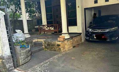 dijual rumah lantai 3 padang sambian kelod