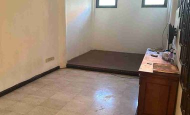 dijual rumah lantai 3 padang sambian kelod