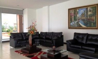 APARTAMENTO DE DOS ALCOBAS Y TERRAZA EN CONJUNTO CERRADO CERCA DE TITAN