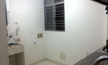 APARTAMENTO DE DOS ALCOBAS Y TERRAZA EN CONJUNTO CERRADO CERCA DE TITAN