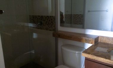 APARTAMENTO DE DOS ALCOBAS Y TERRAZA EN CONJUNTO CERRADO CERCA DE TITAN