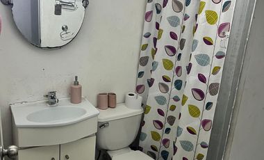 Descripción. Depto. 3 dormitorios,  1 baño, cocina cerrada, estacionamiento descubierto, 47m2. tercer piso, balcón.