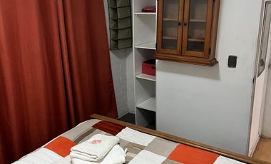 Descripción. Depto. 3 dormitorios,  1 baño, cocina cerrada, estacionamiento descubierto, 47m2. tercer piso, balcón.