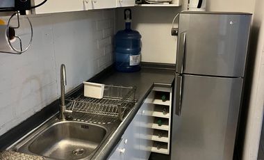 Descripción. Depto. 3 dormitorios,  1 baño, cocina cerrada, estacionamiento descubierto, 47m2. tercer piso, balcón.