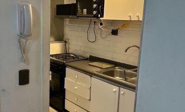 Descripción. Depto. 3 dormitorios,  1 baño, cocina cerrada, estacionamiento descubierto, 47m2. tercer piso, balcón.