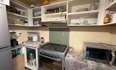 CASA EN VENTA
Ubicada en Fraccionamiento “BOSQUES DE CHAPULTEPEC” Clúster cerrado con Vigilancia 24 hrs