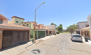 ¡Oportunidad de Inversión! Casa en Remate Bancario Aproveche esta excelente oportunidad de adquisición mediante remate bancario.