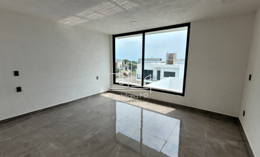 CASA CON ALBERCA EN MORELOS