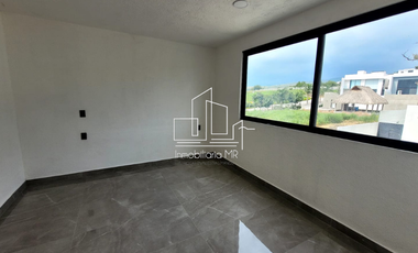 CASA CON ALBERCA EN MORELOS