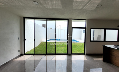 CASA CON ALBERCA EN MORELOS