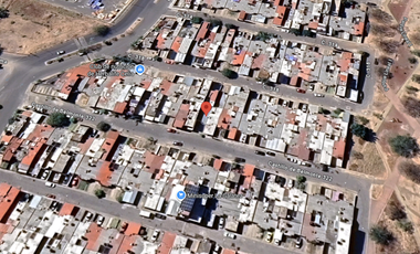 CASA EN VENTA EN BUENAS CONDICIONES. PARQUES DEL CASTLLO, JAL. RECUPERACION ADJUDICADA.