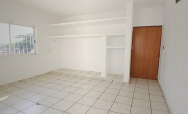 CASA DE ENTRGA INMEDIATA EN AV.COLIBRI, RESERVA TARIMOYA 1, VERACRUZ