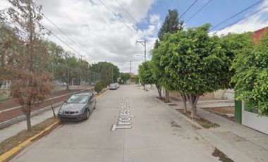 GRAN REMATE!!! Hermosa casa en excelente zona. Trojes de La Colina, Laureles del Sur, 78398 San Luis Potosí, S.L.P.