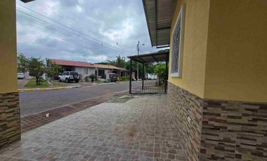 vendo casa 1 planta en urbanización valle alto