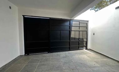 Casa en venta Col Plan de Ayala con recámara en planta baja