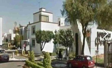 CASA EN RENTA CONDOMINIO JOYAS DEL PEDREGAL