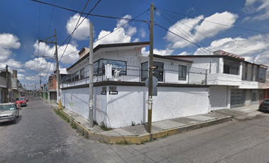 J.R.  Venta de Casa en Puebla Excelente Ubicación San Miguel Amozoc a 5 minutos de la Autopista Orizaba Puebla a 10 minutos del Bachillerato 283