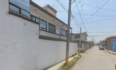 J.R.  Venta de Casa en Puebla Excelente Ubicación San Miguel Amozoc a 5 minutos de la Autopista Orizaba Puebla a 10 minutos del Bachillerato 283