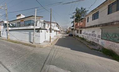 J.R.  Venta de Casa en Puebla Excelente Ubicación San Miguel Amozoc a 5 minutos de la Autopista Orizaba Puebla a 10 minutos del Bachillerato 283