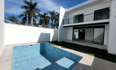 CASA CON ALBERCA EN MORELOS