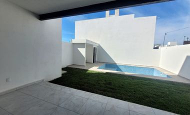 CASA CON ALBERCA EN MORELOS