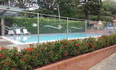 Casa En Conjunto Cerrado ( Cerca al Centro Comercial la Estación)