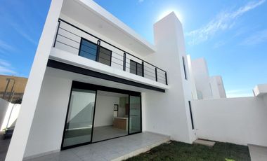 CASA CON ALBERCA EN MORELOS