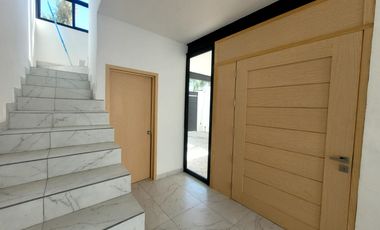 CASA CON ALBERCA EN MORELOS