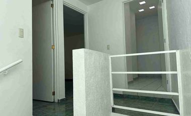 RENTA DE CASA EN COTO CERRADO