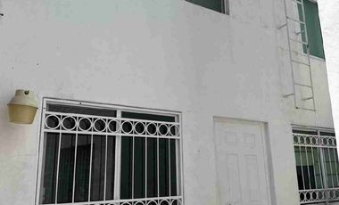 RENTA DE CASA EN COTO CERRADO