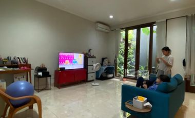 Disewa Rumah Unfurnished di Compound Tenang dan Hijau Mutiara Kemang Jakarta Selatan