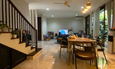 Disewa Rumah Unfurnished di Compound Tenang dan Hijau Mutiara Kemang Jakarta Selatan