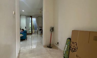 Disewa Rumah Unfurnished di Compound Tenang dan Hijau Kemang, Jakarta Selatan