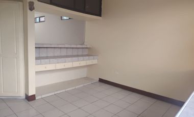 Departamento de alquiler en Samanes 1, 2 dormitorios, Conjunto Cerrado.