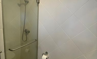 DEPARTAMENTO AMOBLADO EN VENTA UBICADO EN MALECON DE SALINAS