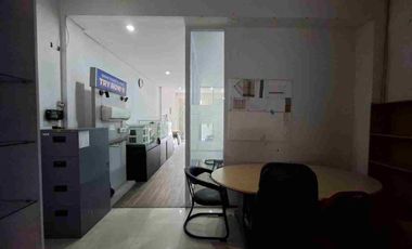 Dijual/Disewakan Ruko Kondisi Bagus di Tipes