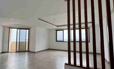 Departamento Totalmente remodelado vista al río se Alquila en Centro Malecón - Torres del Río