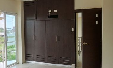 Casa de venta en conjunto privado.