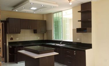 Casa de venta en conjunto privado.