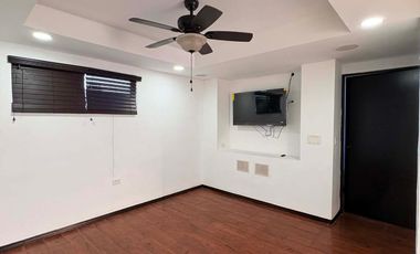 HERMOSA CASA SANTA FE CERCA DE PLAZAS COMERCIALES