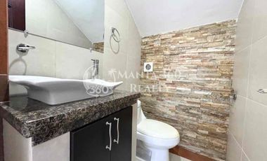 Venta de casa en Manta Beach, sur de Manta