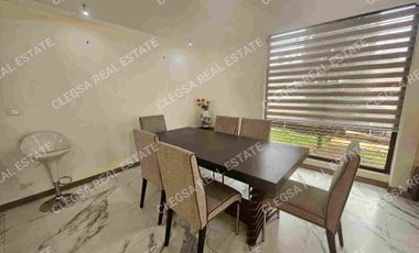 RENTO O ARRIENDO CASA AMOBLADA EN URBANIZACION A 2 CUADRAS DEL RIO YANUNCAY Y WAYRA PLAZA