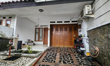 Dijual Rumah Minimalis 2 Lantai Di Pangkalan Jati Dekat Kampus UPN Pondok Labu