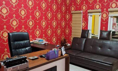 Di Jual Rumah 2 Lantai & Toko Pinggir Jalan Utama Pasar Perumnas Telukjambe