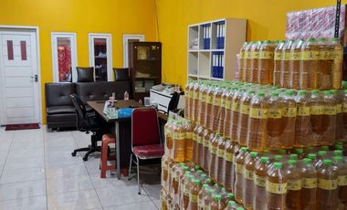 Di Jual Rumah 2 Lantai & Toko Pinggir Jalan Utama Pasar Perumnas Telukjambe