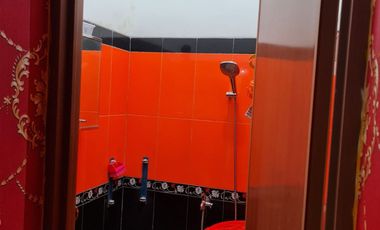 Di Jual Rumah 2 Lantai & Toko Pinggir Jalan Utama Pasar Perumnas Telukjambe