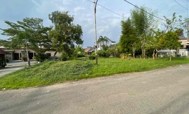 Tanah Jalan Bersama 11, Demang Lebar Daun